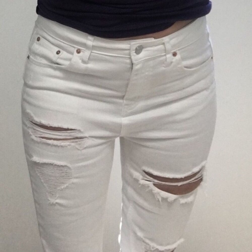 Wild Fable Women's White Distressed Stretchy Skinny Jeans Size 00. Teens, Summer